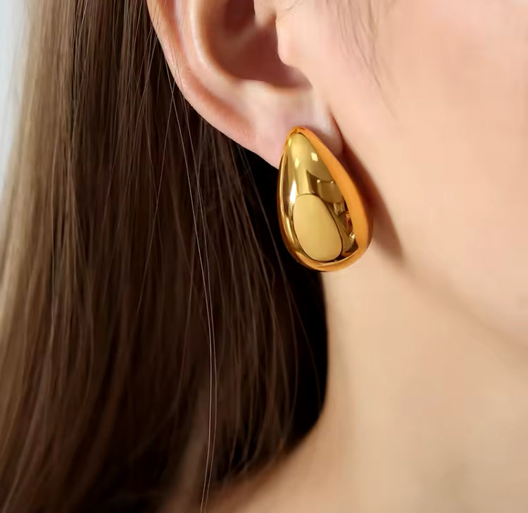 Aretes Clásicos de Diseño en Gota - Richesse Jewels