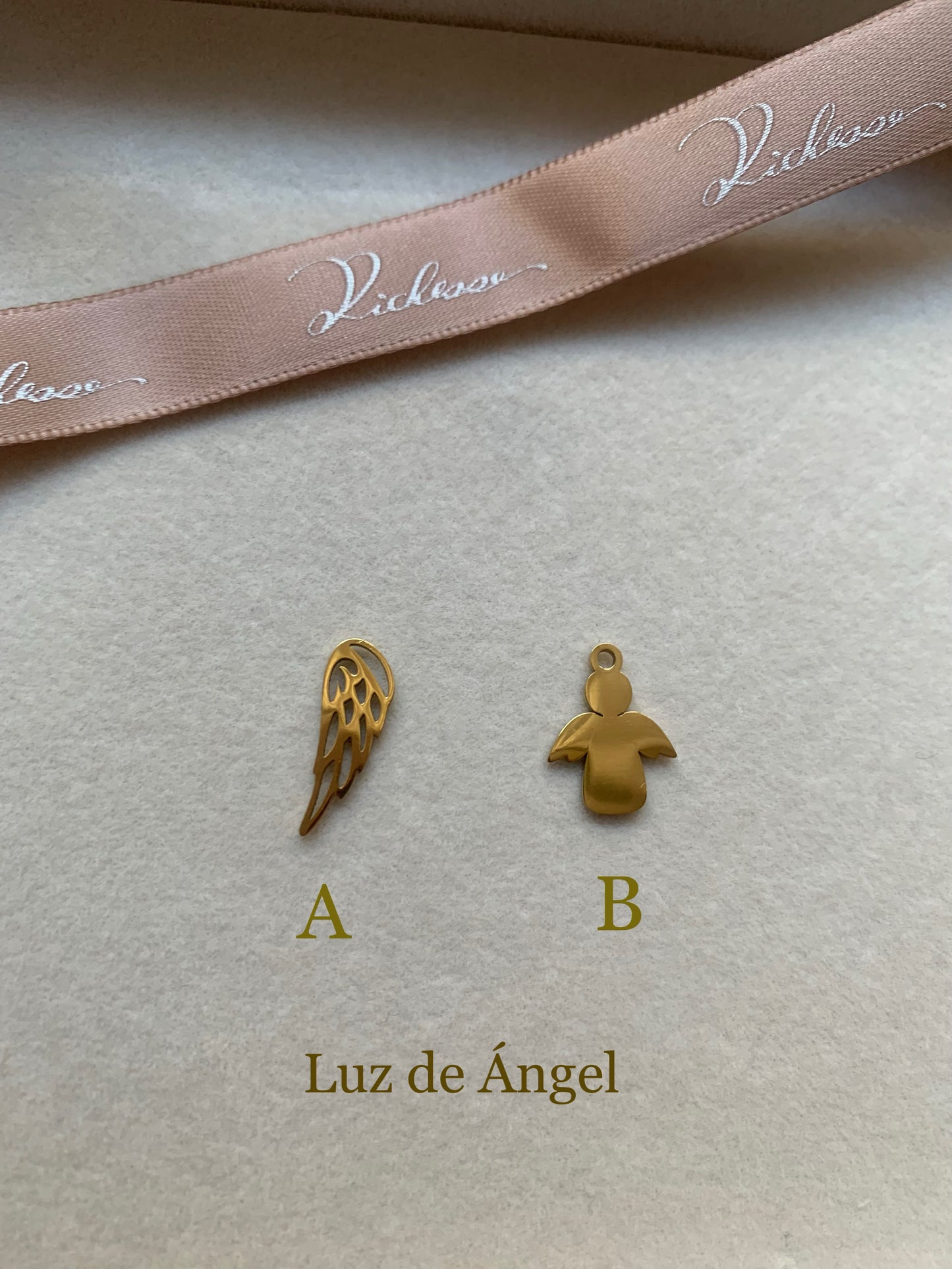 Charm//Luz de Angel charm - Richesse Jewels