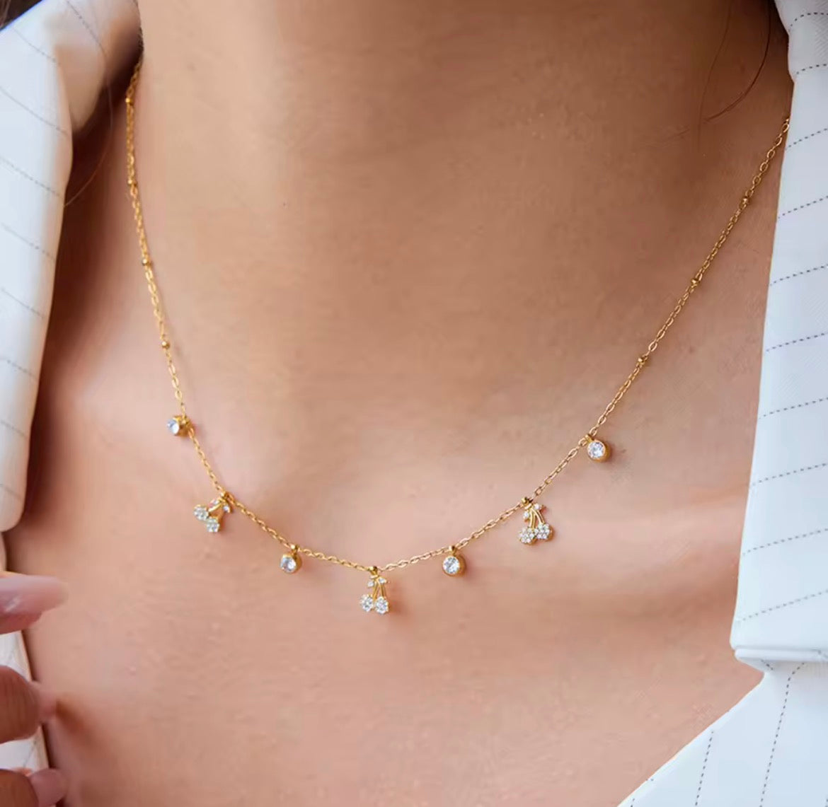 Collar Cerezas Brillantes con Zirconia - Richesse accesorios6557-4