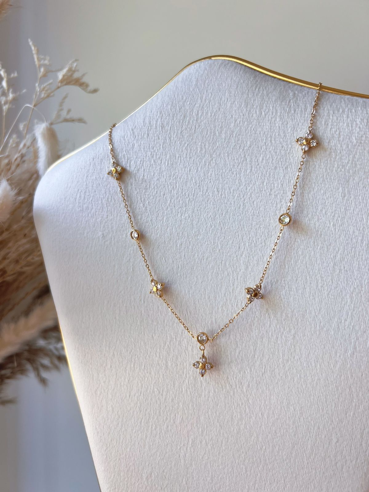 Collar Flor Brillante de Circonias - Richesse Jewels