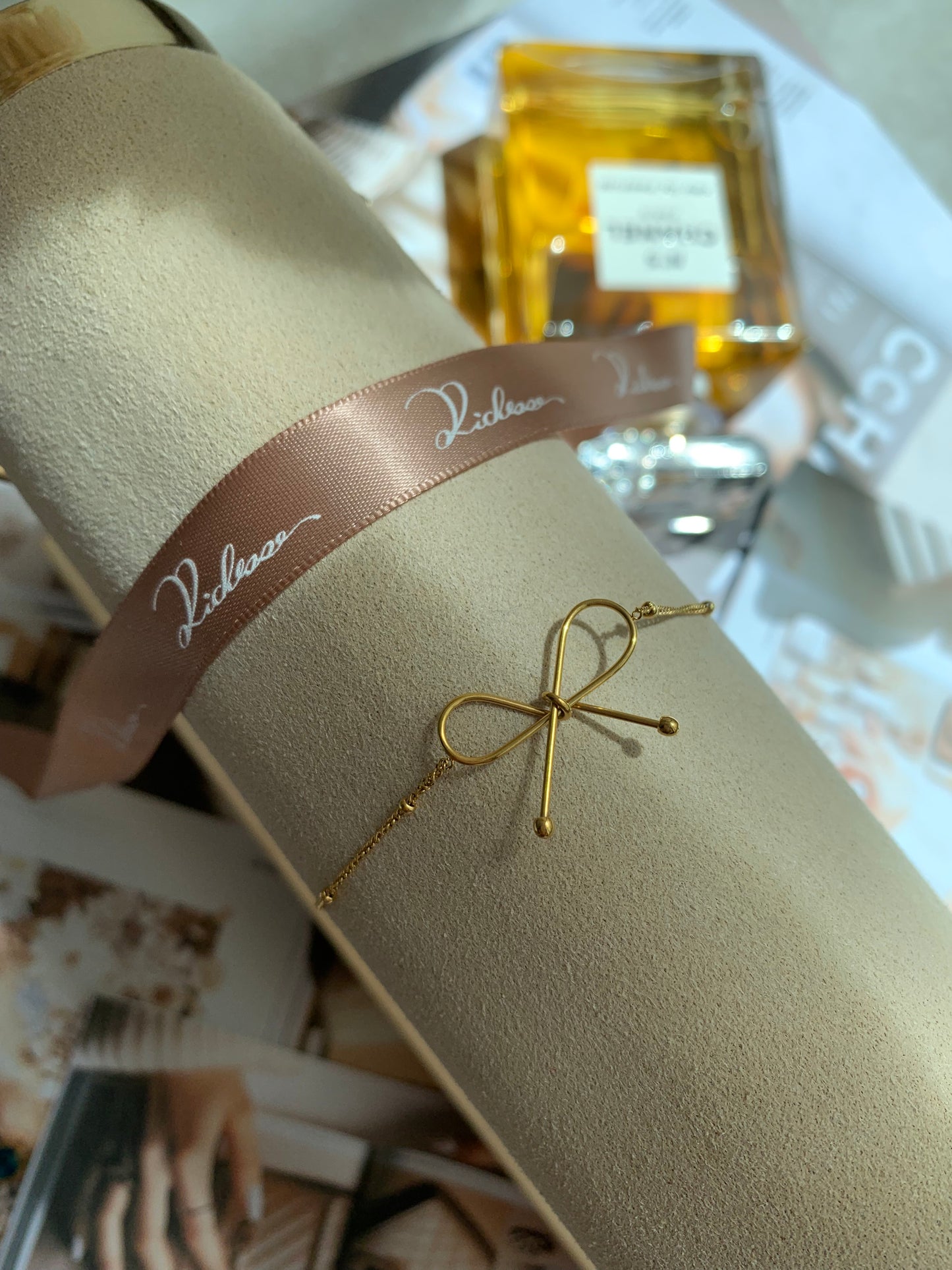 Pulsera Lazo Coqueto y Adorable
1pcs - Richesse Jewels