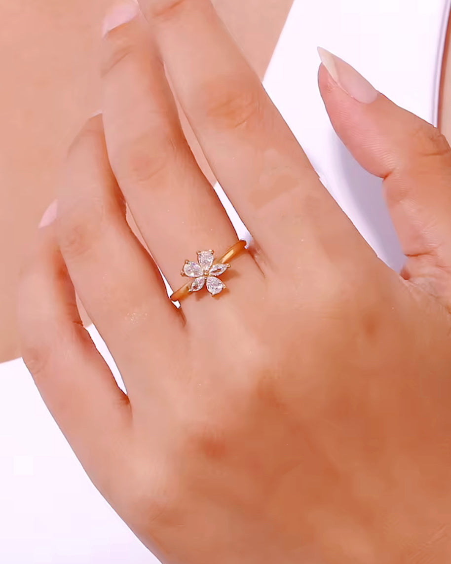 Anillo Flor de Jazmín - Richesse Jewels