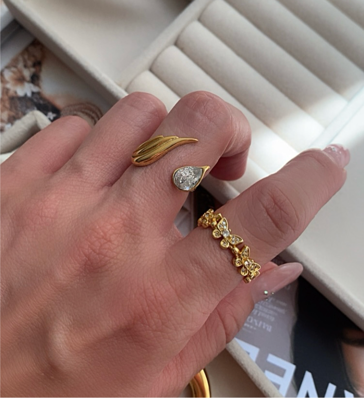Anillo Mariposa en Vuelo.1pcs - Richesse Jewels