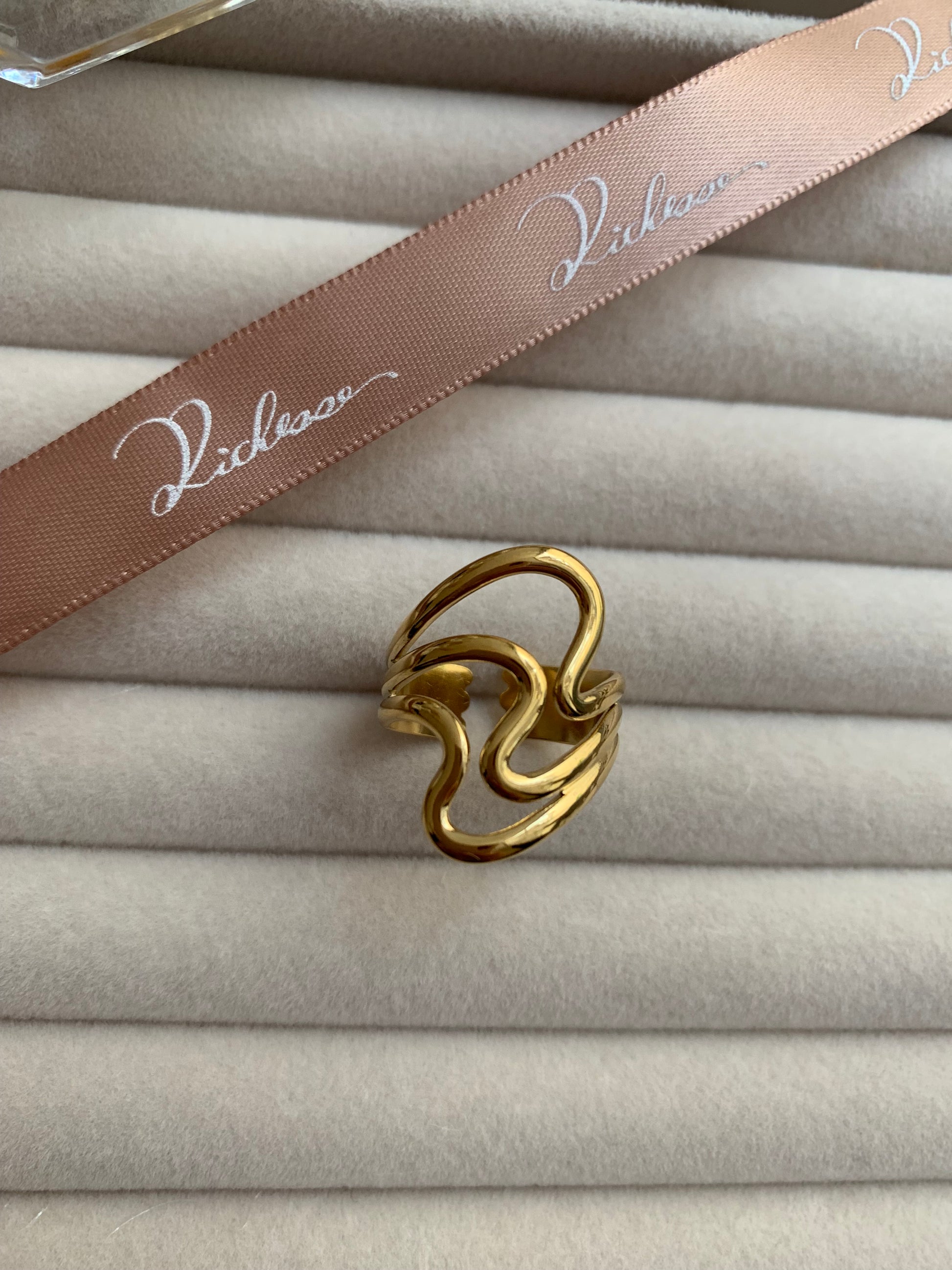 Anillo de Diseño Onda - Richesse Jewels