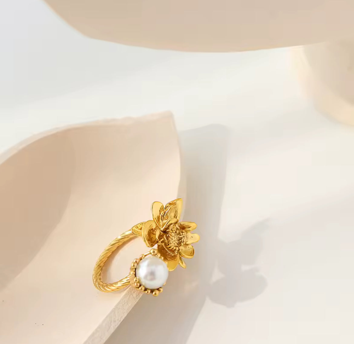 Anillo único de flor vintage francés 1pcs - Richesse Jewels