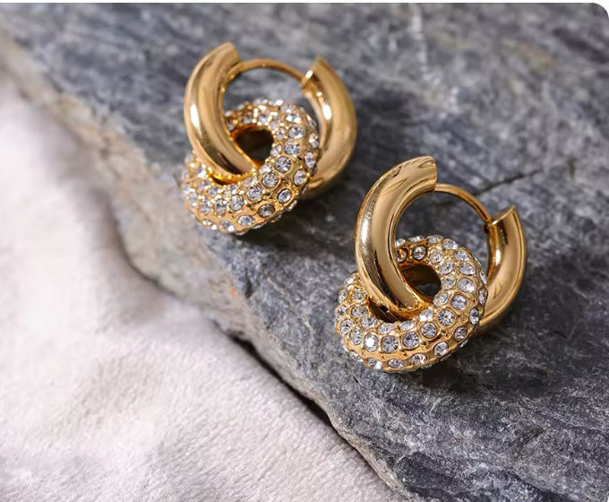 Aretes Aphrodite con Dije Glamuroso - Richesse Jewels