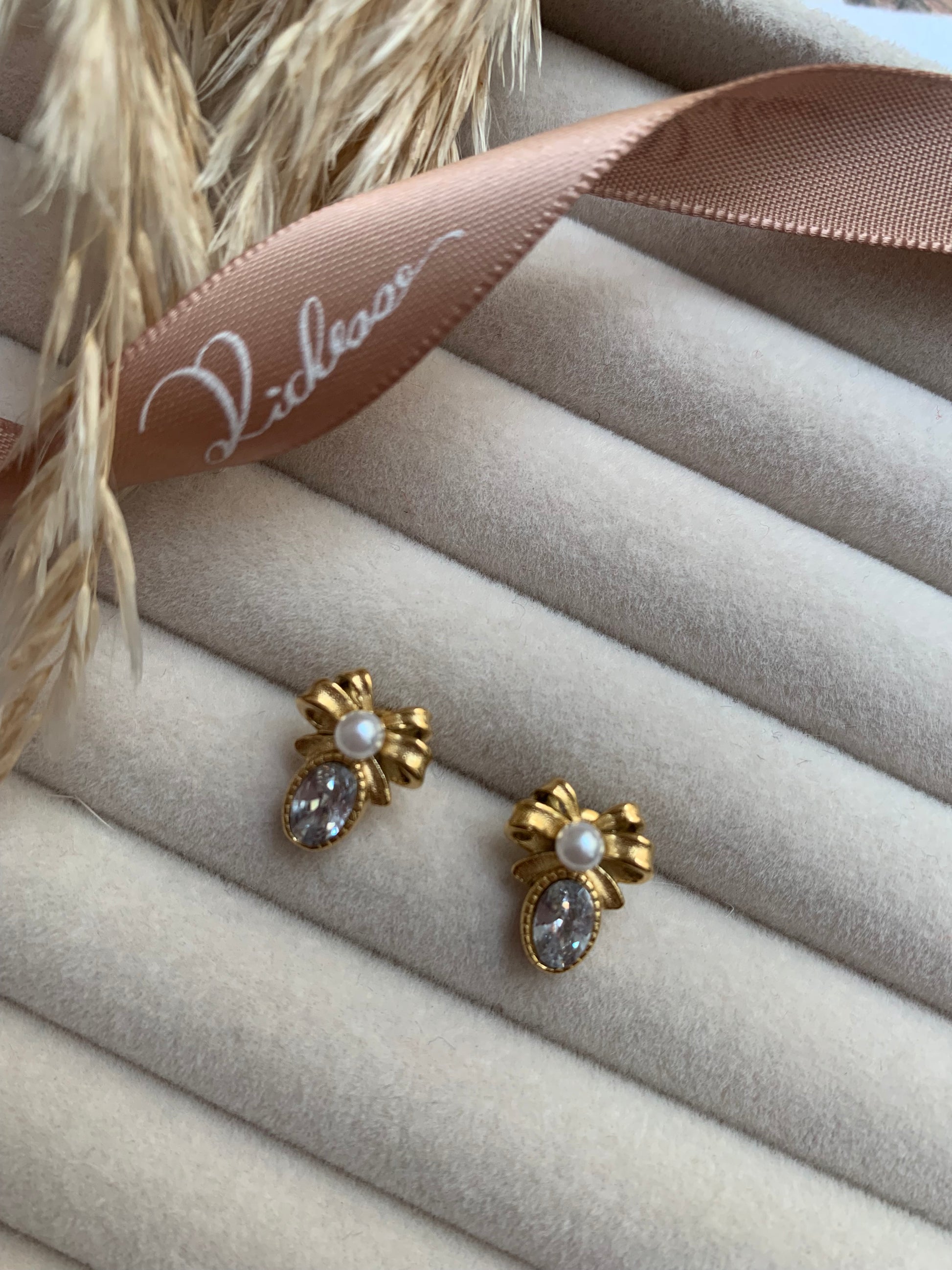 Aretes Delicados Nike - Richesse Jewels