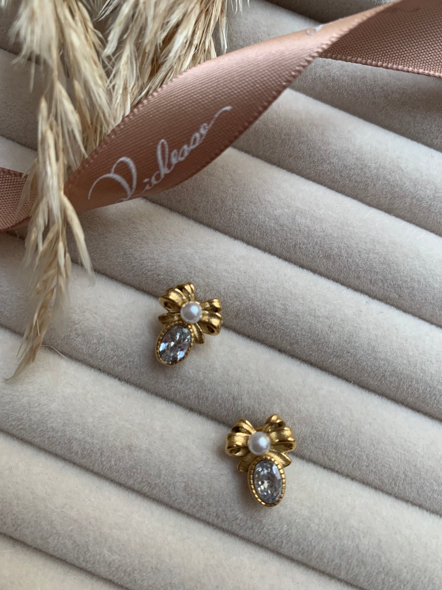 Aretes Delicados Nike - Richesse Jewels