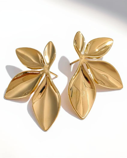 Aretes Elena con Medio Pétalo - Richesse Jewels