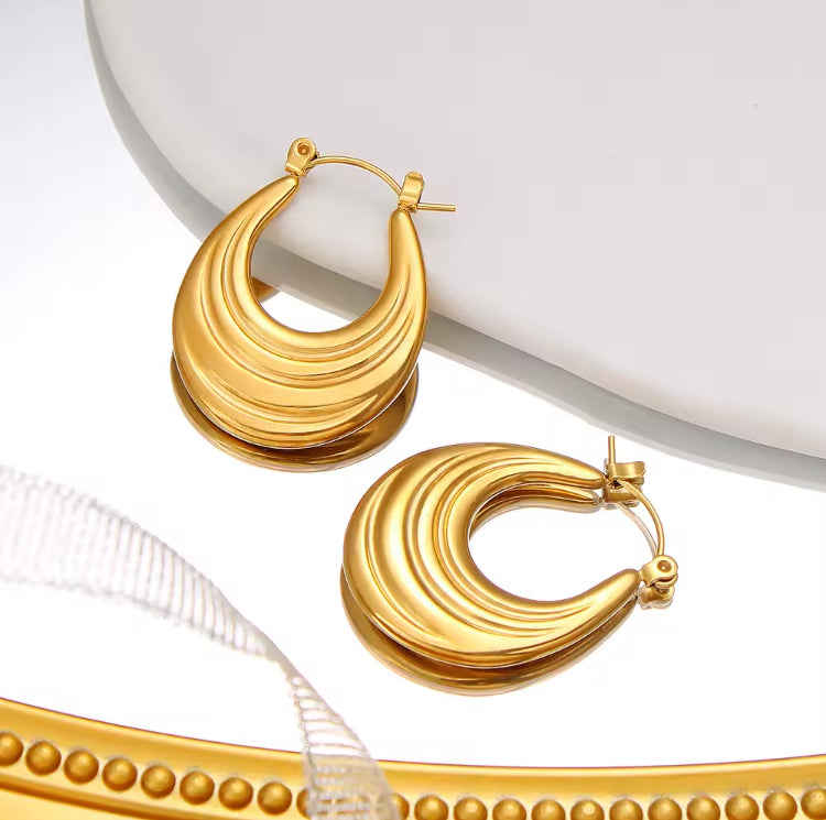 Aretes básicos hoops - Richesse Jewels