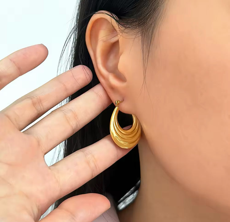 Aretes básicos hoops - Richesse Jewels