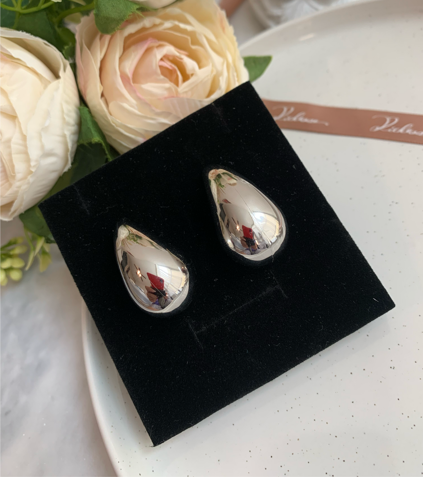 Aretes de Diseño Clásico en Forma de Gota(Hueco) - Richesse Jewels