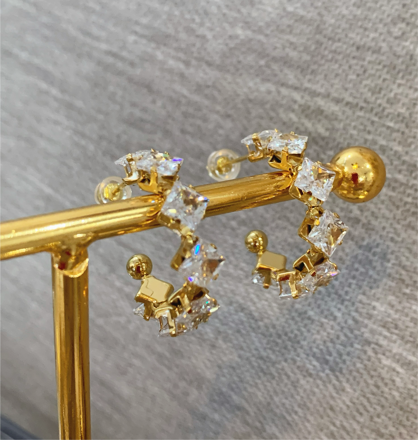 Aretes de argolla de piedra. - Richesse Jewels