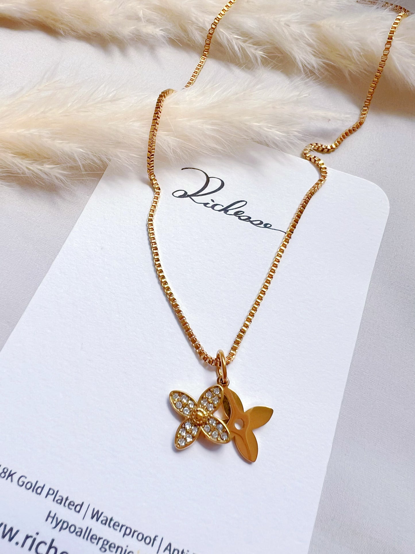 Cadena Doble Flor Lumière - Richesse Jewels
