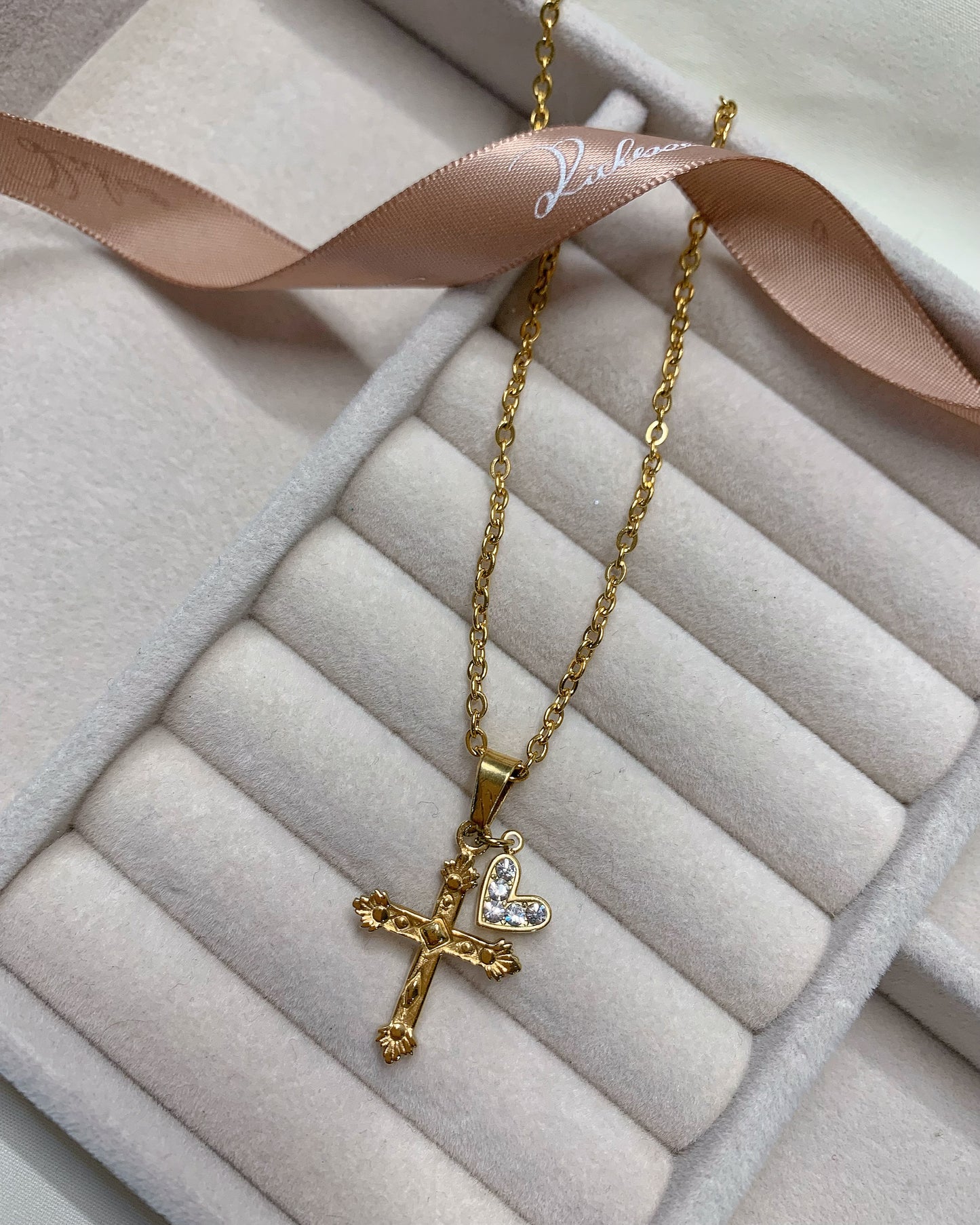 Collar//Amor Sagrado - Richesse accesorios