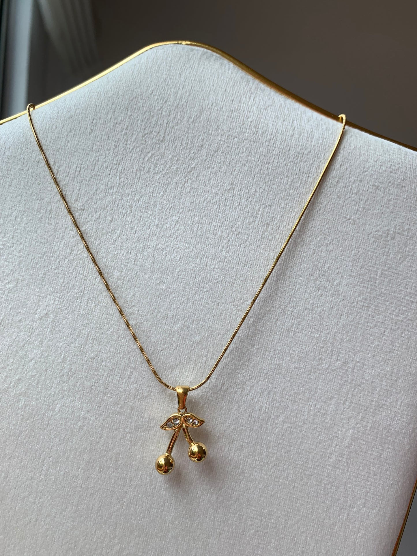 Collar Amor de Cereza Dorada - Richesse Jewels