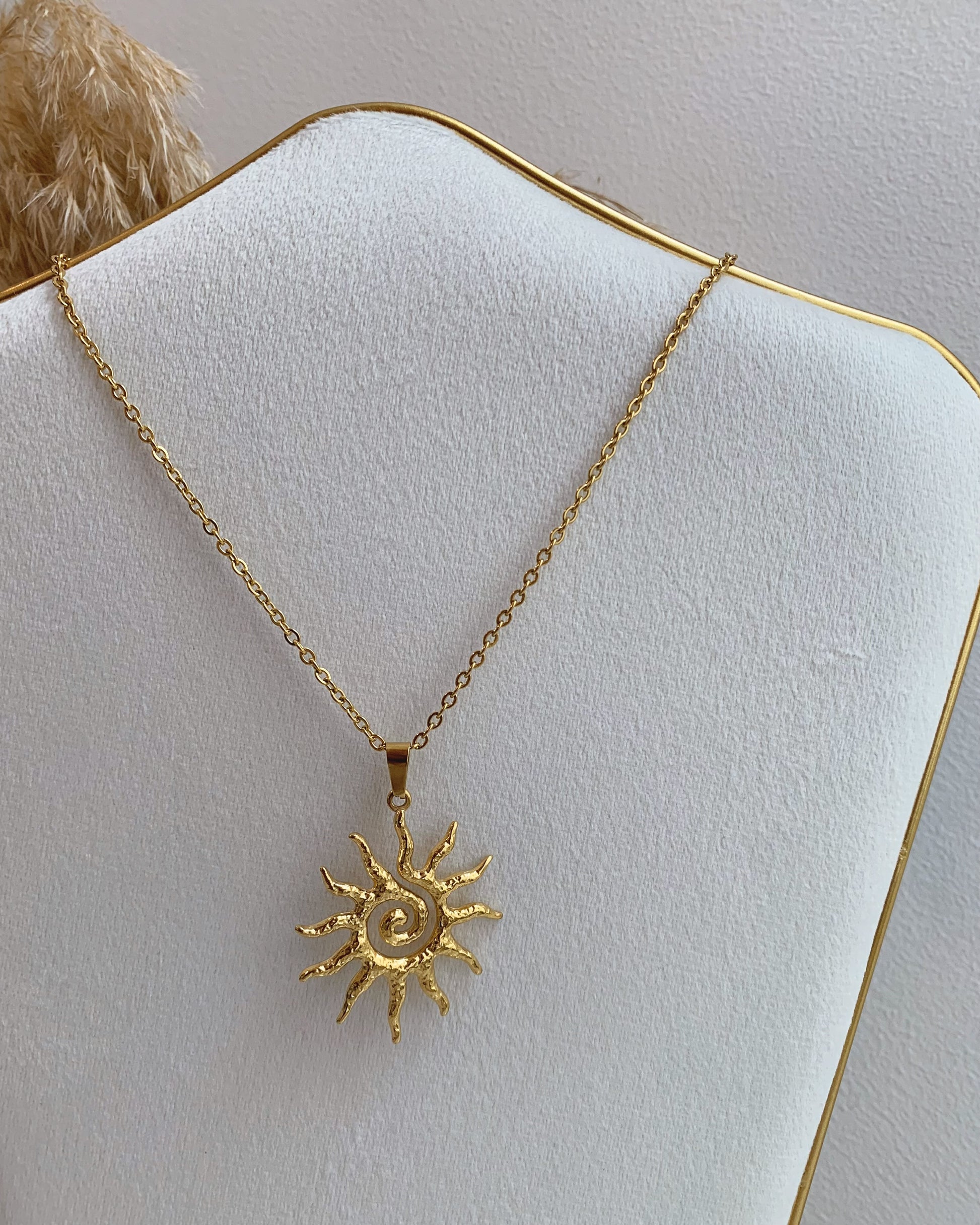 Collar Auriel Luz del Sol（L) - Richesse Jewels