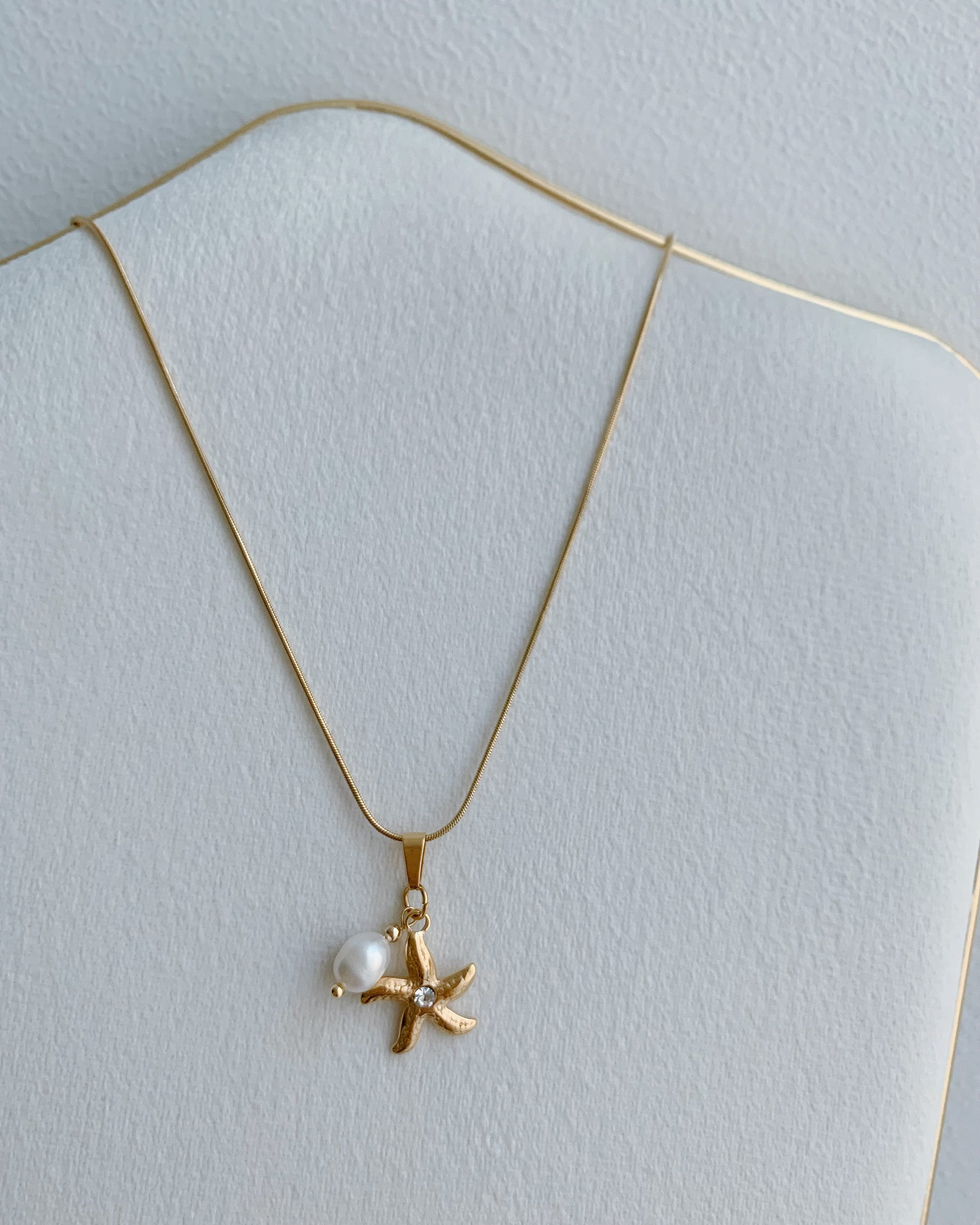 Collar Estrella de Mar y Perla - Richesse Jewels