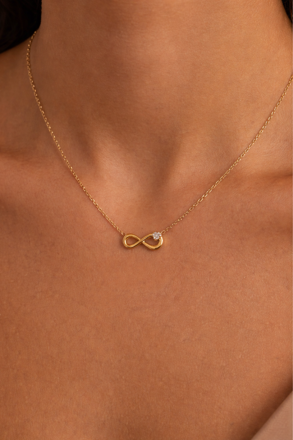 Collar Infinito con Zirconias Finas - Richesse Jewels