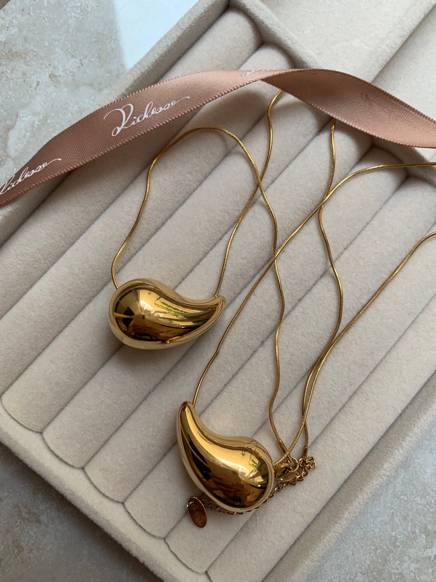 Collar con forma de gota de agua 1pcs - Richesse Jewels