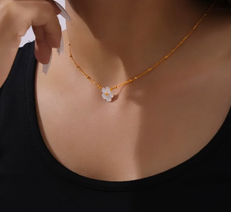 Collar de sakura japonesa 🌸 - Richesse Jewels