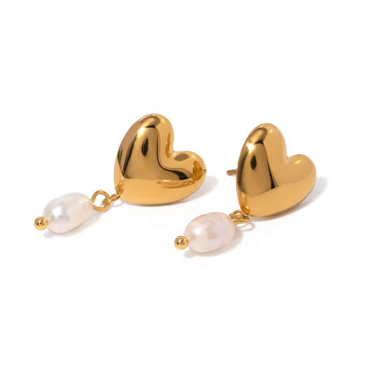 Aretes de corazón con colgante de perla