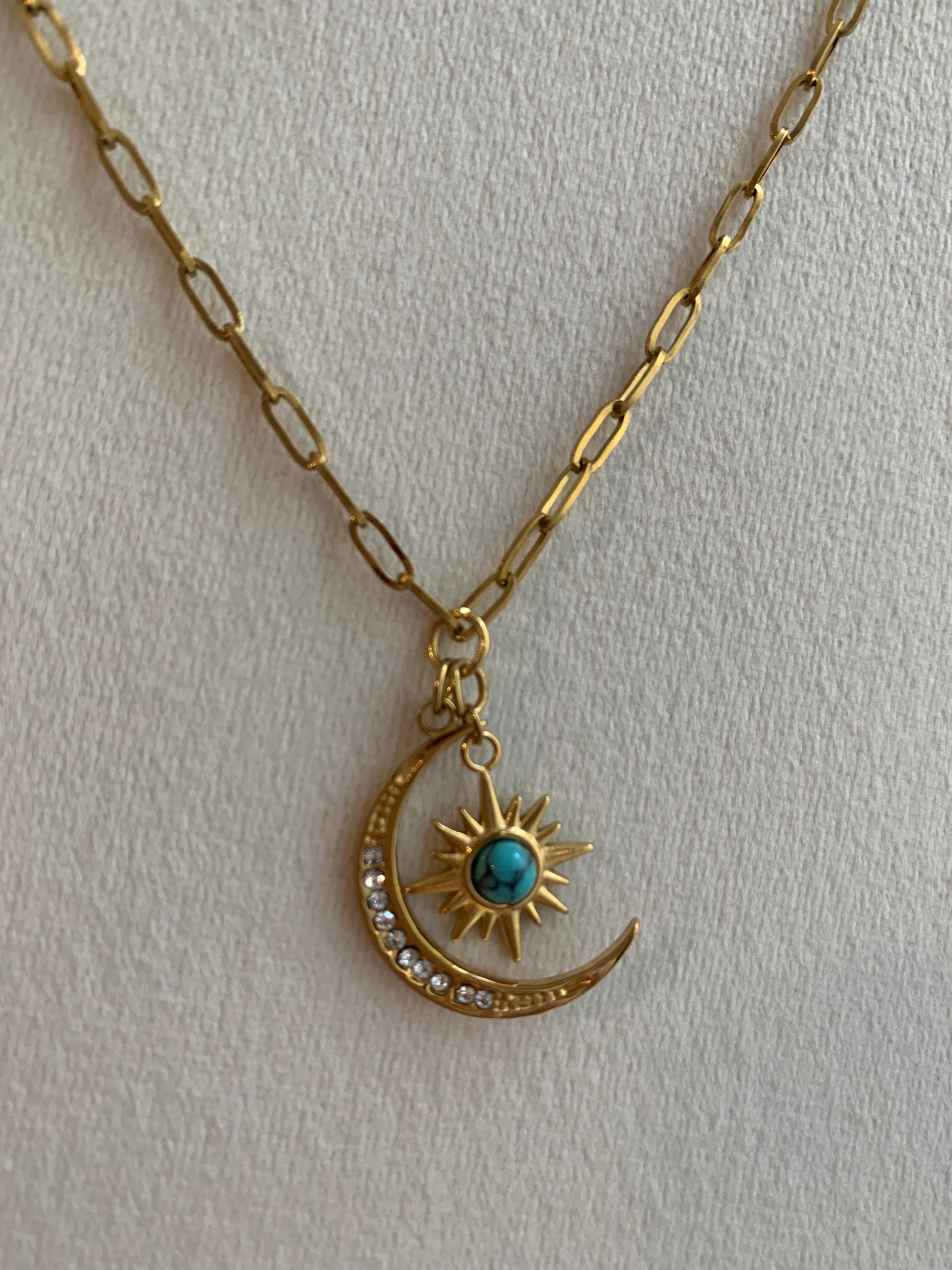 Luna & Estrellas 
Encuentro Celestial - Richesse Jewels