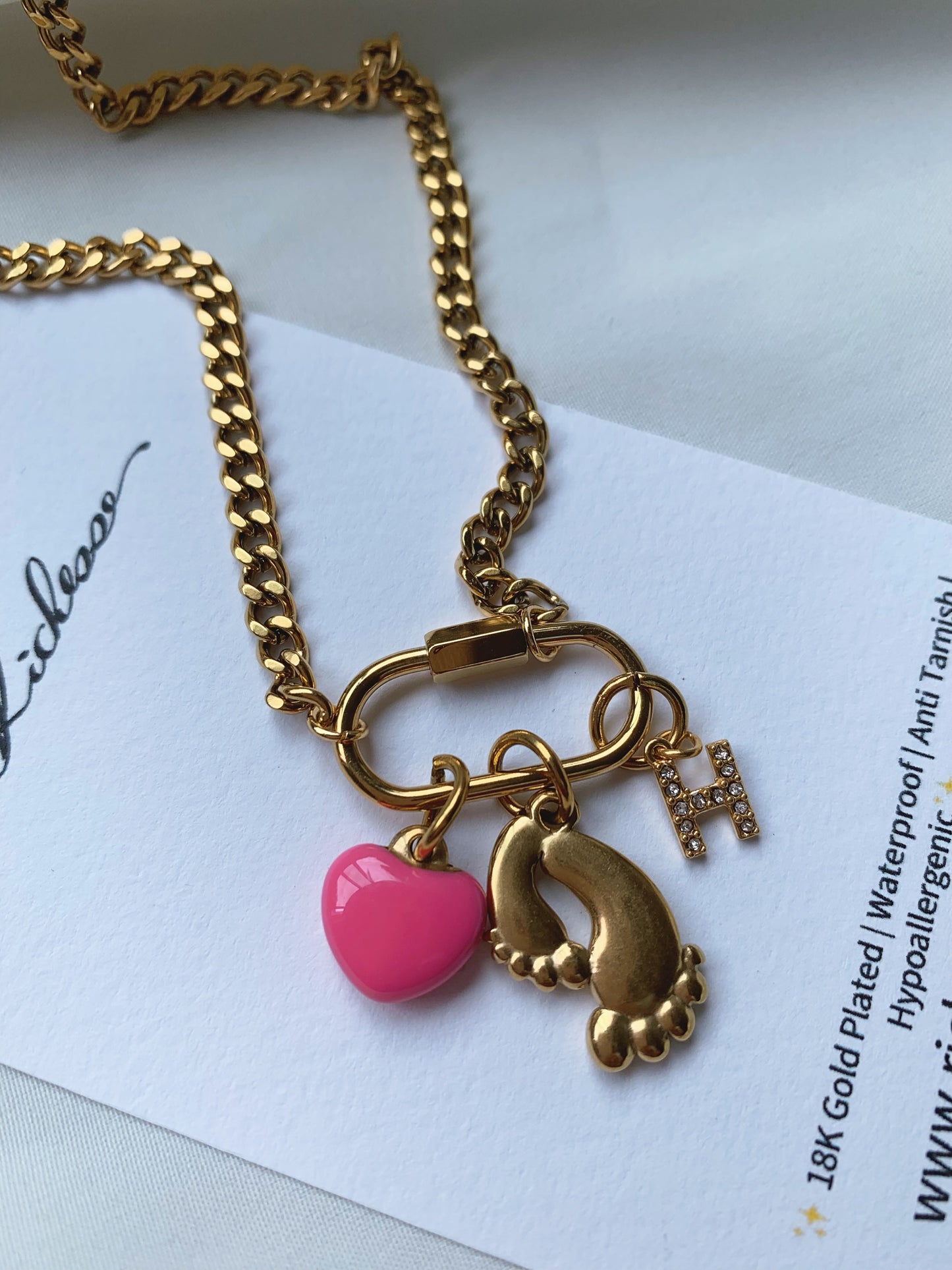 Mi Huellita Rosa collar - Richesse Jewels