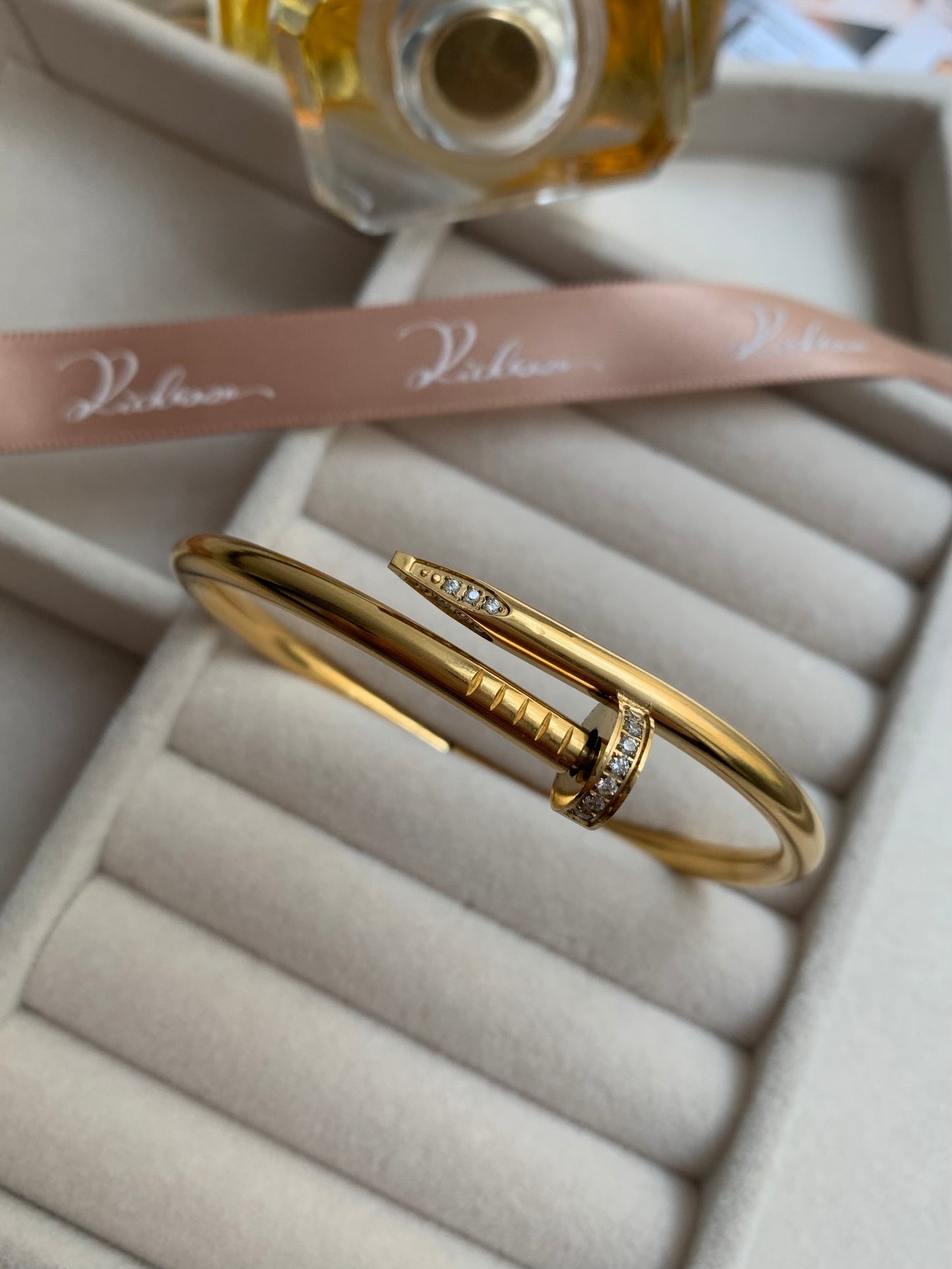 Pulsera Clásica Tipo Clavo de Marca AAA+ - Richesse Jewels