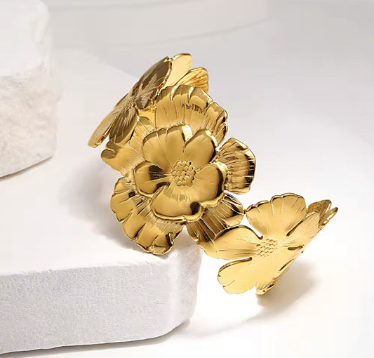 Pulsera de Lujo Doble Capa con Flor Camelia - Richesse Jewels
