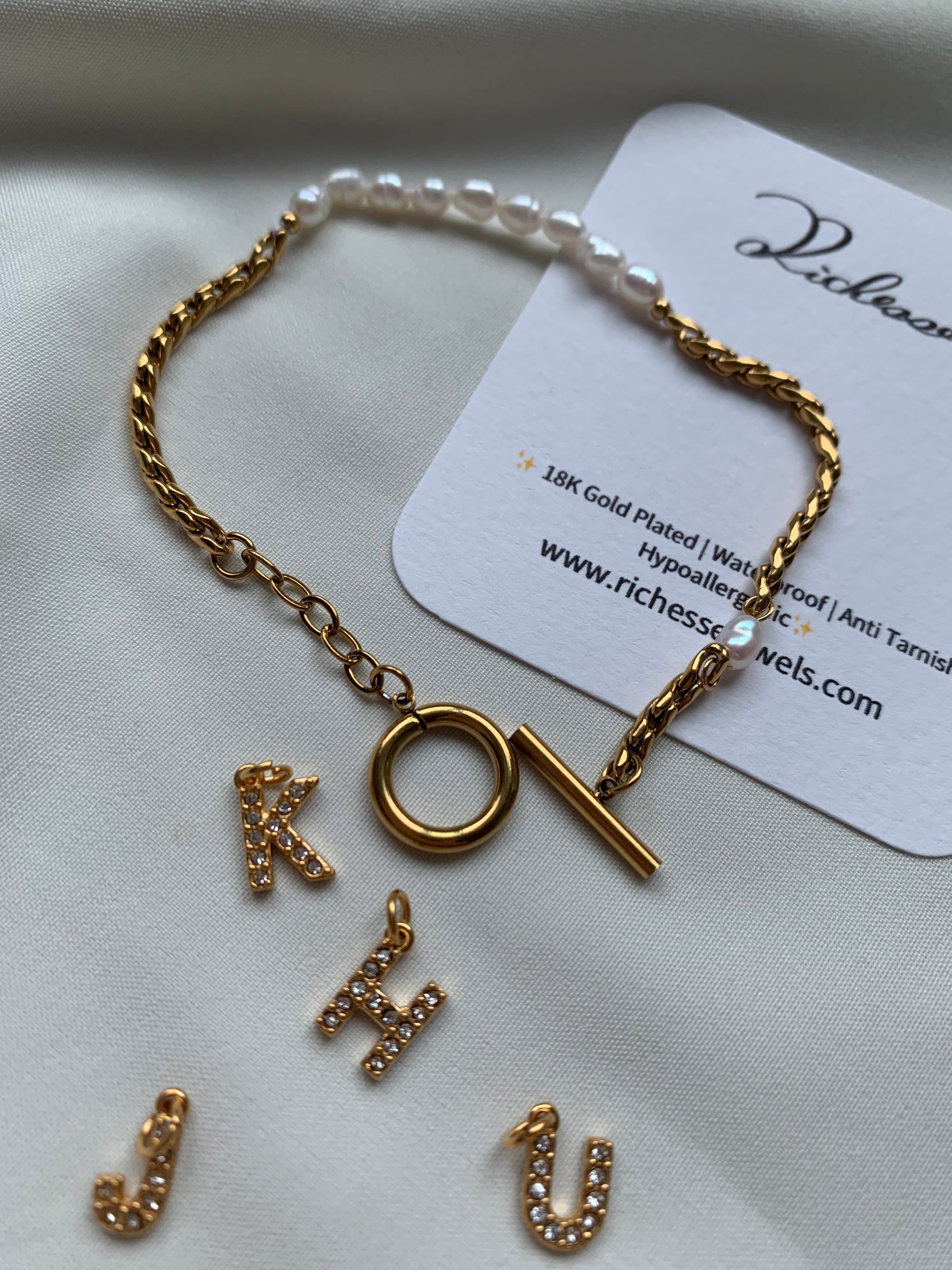 Pulsera de perlas delicada - Richesse Jewels